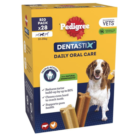 Pedigree DentaStix - Daily Dental chews for medium Dogs (10-25 kg) , 28 Pedigree Dentastix sticks (Pack of 4)