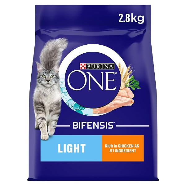 Purina One Light Adult Dry Cat Food Chicken and Wheat 2.8kg