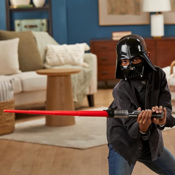 STAR WARS Darth Vader DARK SIDE Kit Lightsaber, Mask and 15cm Figure for Children from 5 Years - Image 3